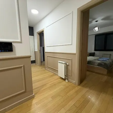 High End In Diamond Garden Building דירה