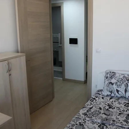 High End In Diamond Garden Building