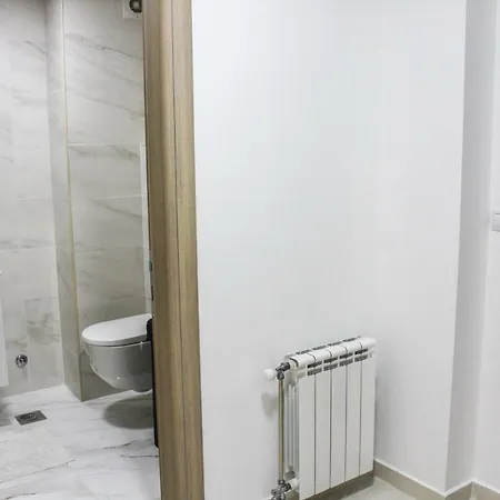 High End In Diamond Garden Building Lägenhet