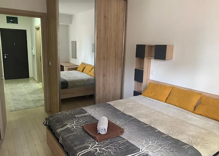 High End In Diamond Garden Building Apartman