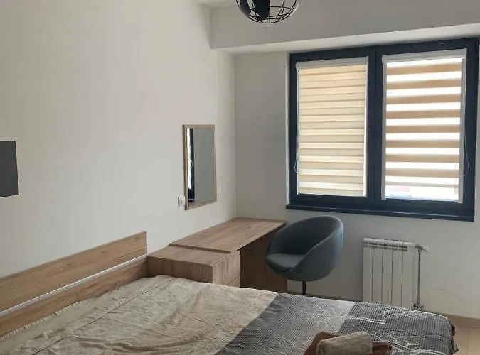 High End In Diamond Garden Building Apartman