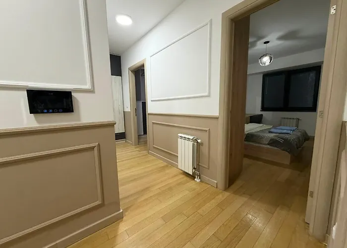 High End In Diamond Garden Building Lejlighed